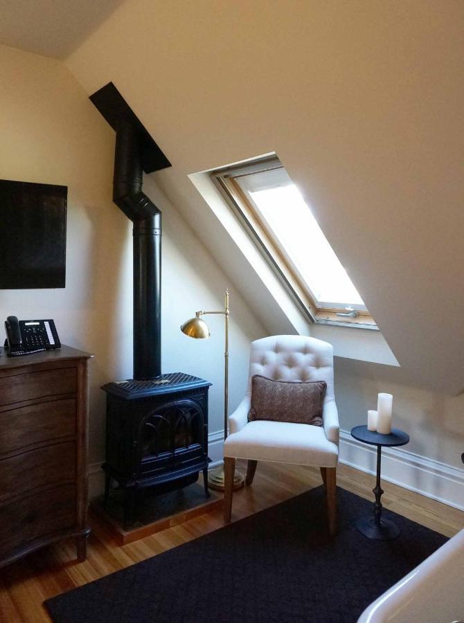 Edwards House Hotel ฟอร์ตคอลลินส์ ภายนอก รูปภาพ