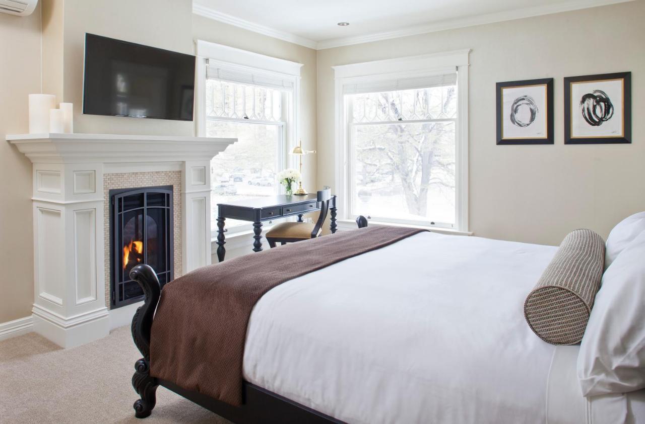 Edwards House Hotel ฟอร์ตคอลลินส์ ภายนอก รูปภาพ